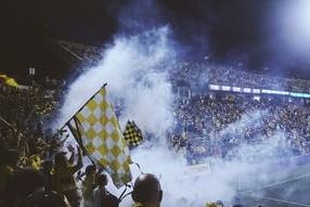 冰壶世界杯中国队实现历史突破，冰壶世界杯中国队实现历史突破吗