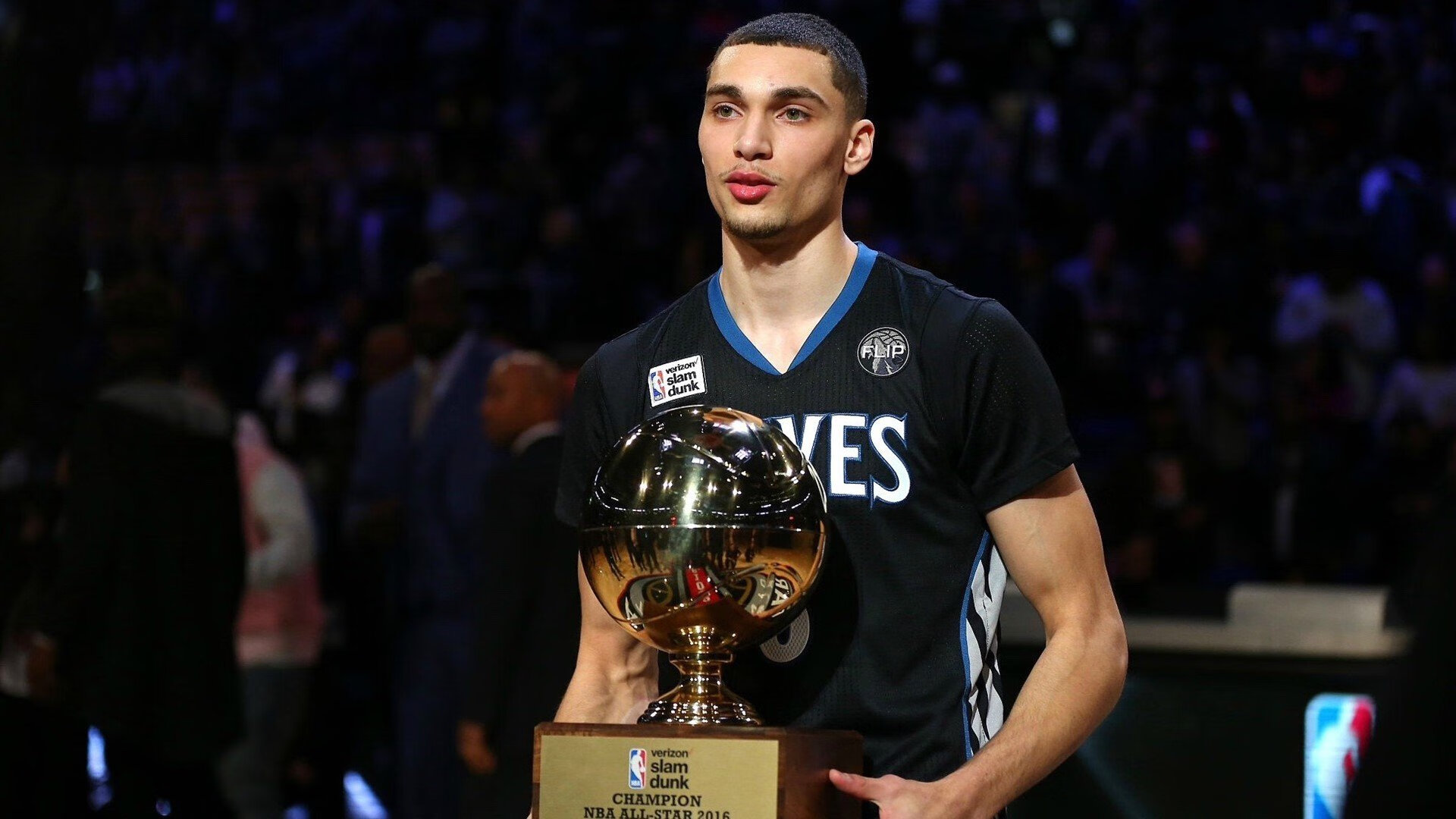 拼尽每一场比赛的全部力量，拼尽全力的每一天